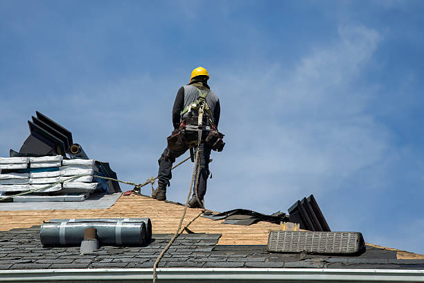Professional Gutter Installation technician working in West Bloomfield, MI